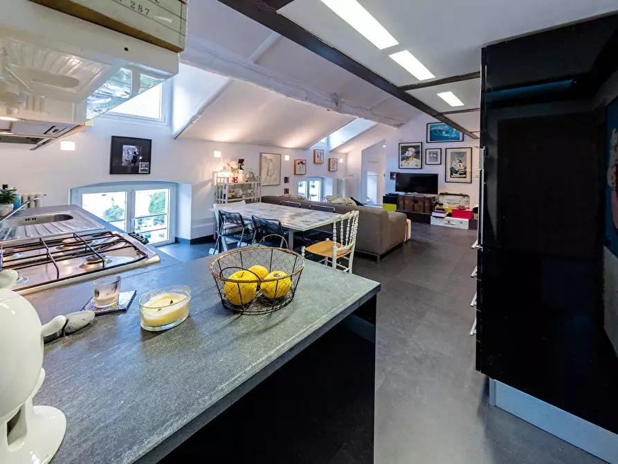 Immagine 12 di Appartamento in vendita  in Via Domenico Brunenghi a Finale Ligure