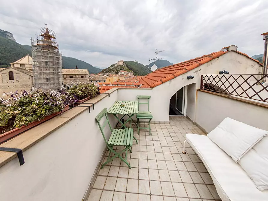 Immagine 14 di Appartamento in vendita  in Via Domenico Brunenghi a Finale Ligure