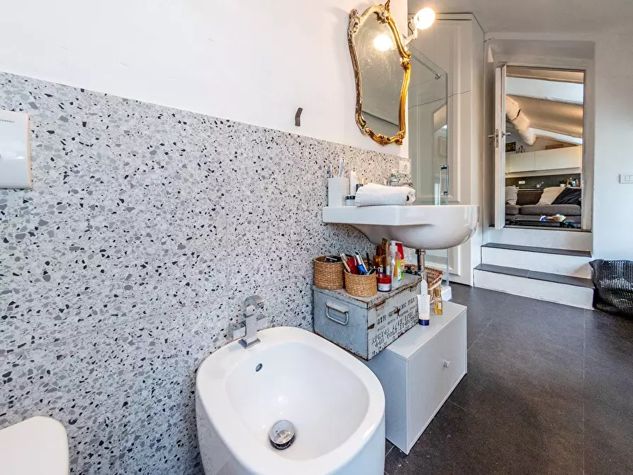 Immagine 22 di Appartamento in vendita  in Via Domenico Brunenghi a Finale Ligure