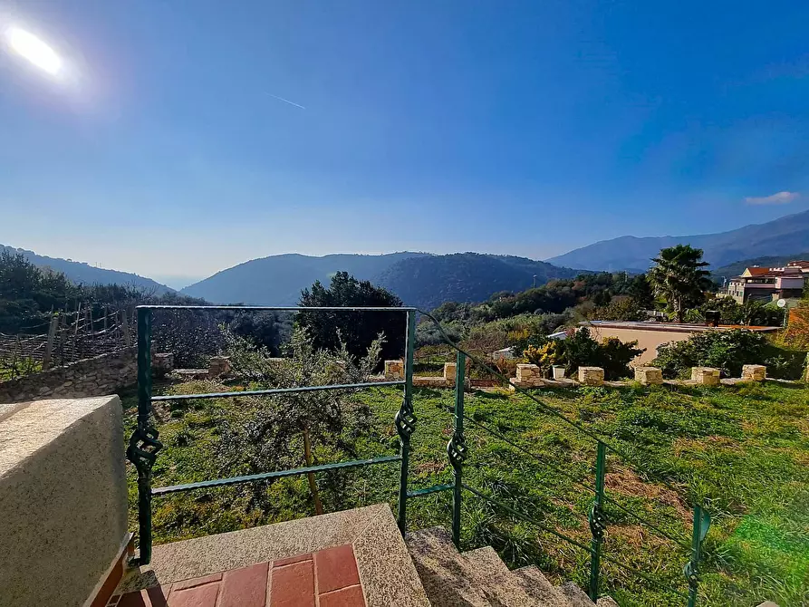 Immagine 19 di Appartamento in vendita  in Piazza San Bartolomeo a Finale Ligure