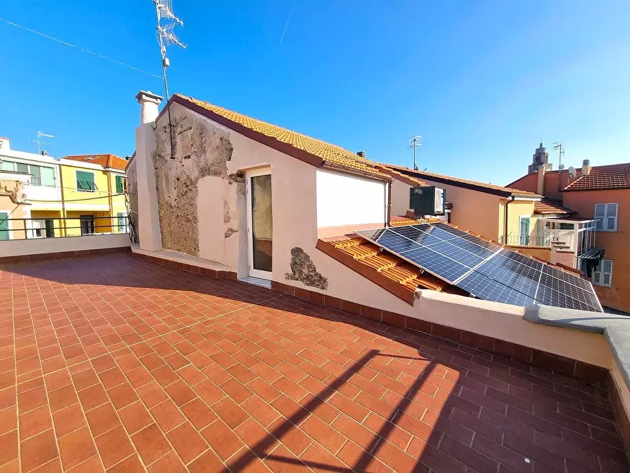 Immagine 16 di Appartamento in vendita  in Piazza San Bartolomeo a Finale Ligure