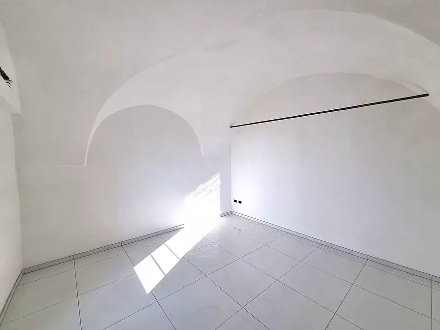 Immagine 12 di Appartamento in vendita  in Piazza San Bartolomeo a Finale Ligure