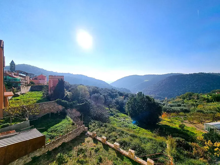 Immagine 23 di Appartamento in vendita  in Piazza San Bartolomeo a Finale Ligure