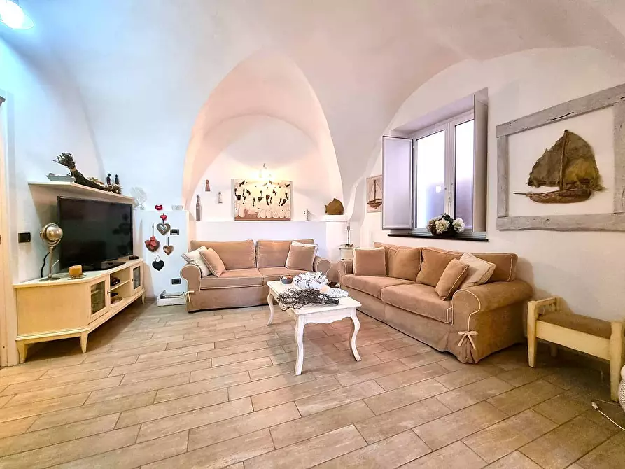 Immagine 3 di Appartamento in vendita  in Via San Giacomo a Orco Feglino