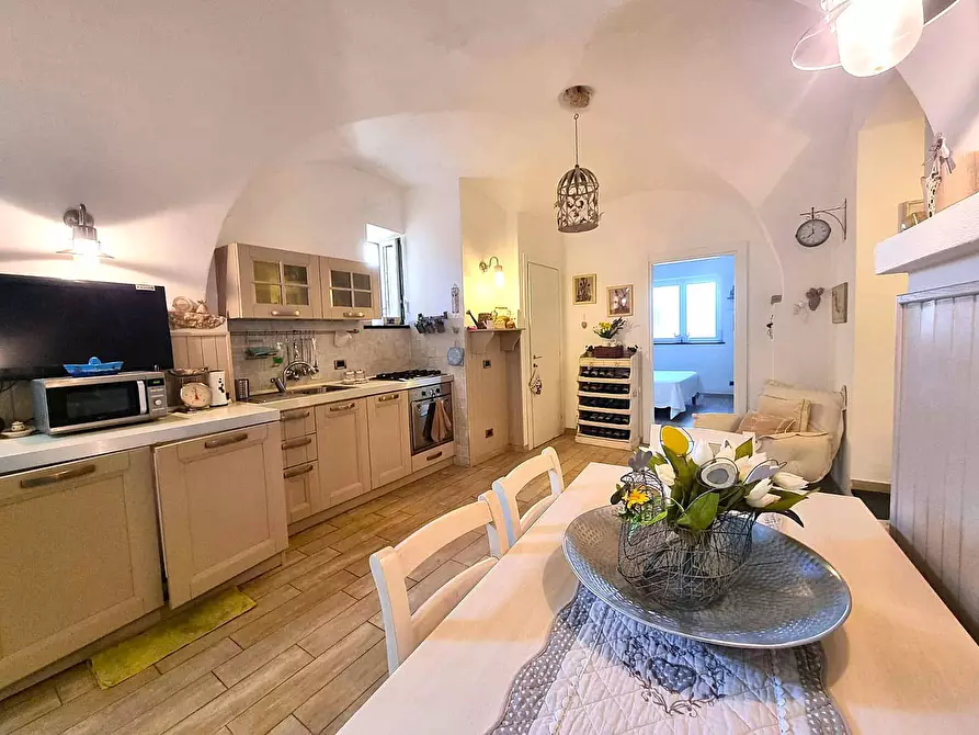 Immagine 1 di Appartamento in vendita  in Via San Giacomo a Orco Feglino