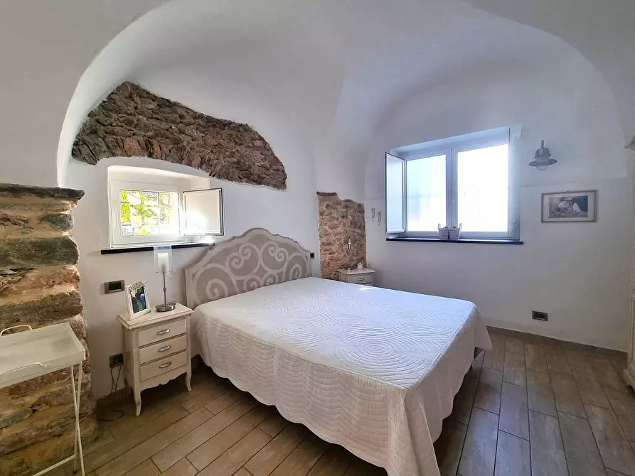 Immagine 17 di Appartamento in vendita  in Via San Giacomo a Orco Feglino