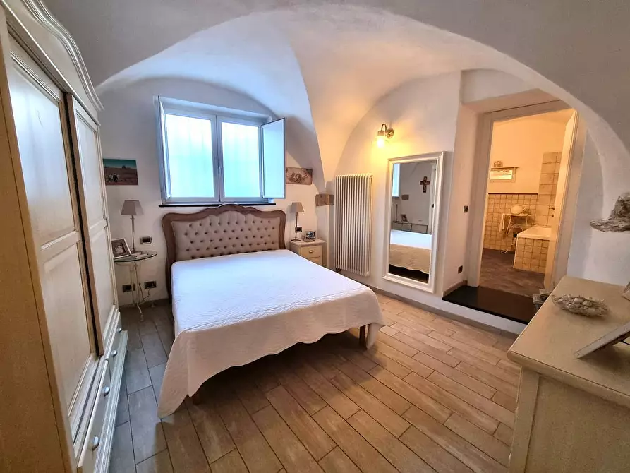 Immagine 21 di Appartamento in vendita  in Via San Giacomo a Orco Feglino