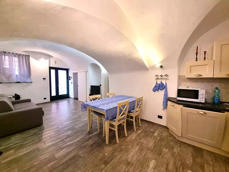 Immagine 5 di Appartamento in vendita  in Via San Giacomo a Orco Feglino