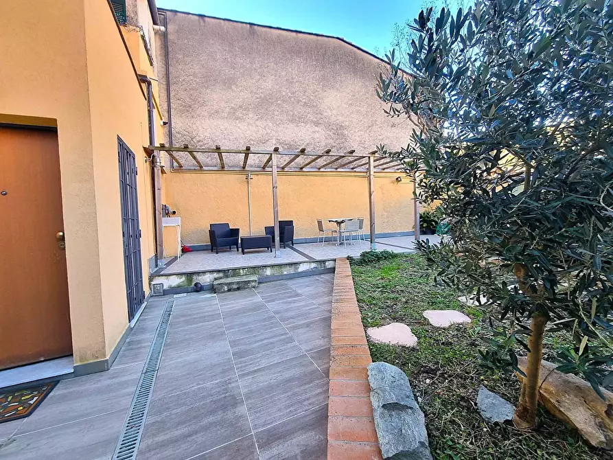 Immagine 14 di Appartamento in vendita  in Via Vecchia a Calice Ligure