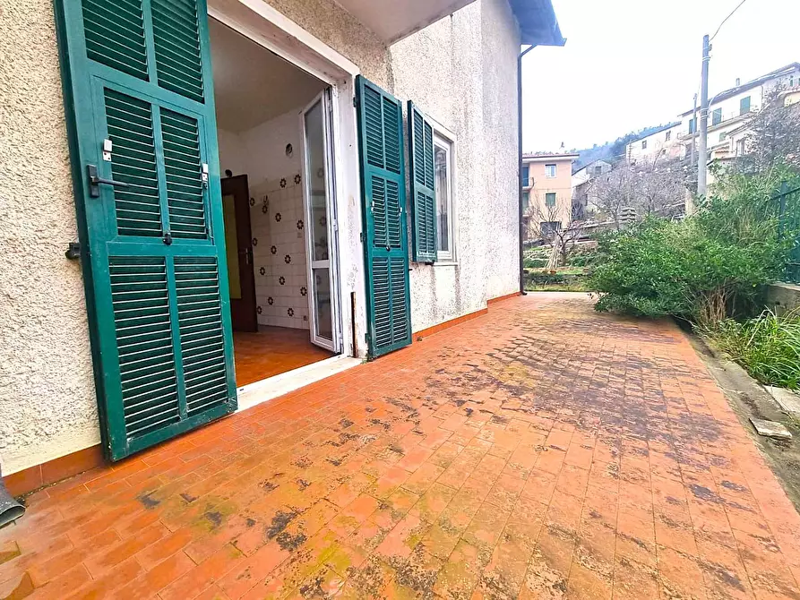 Immagine 9 di Appartamento in vendita  in Via Silvio Pellico a Orco Feglino