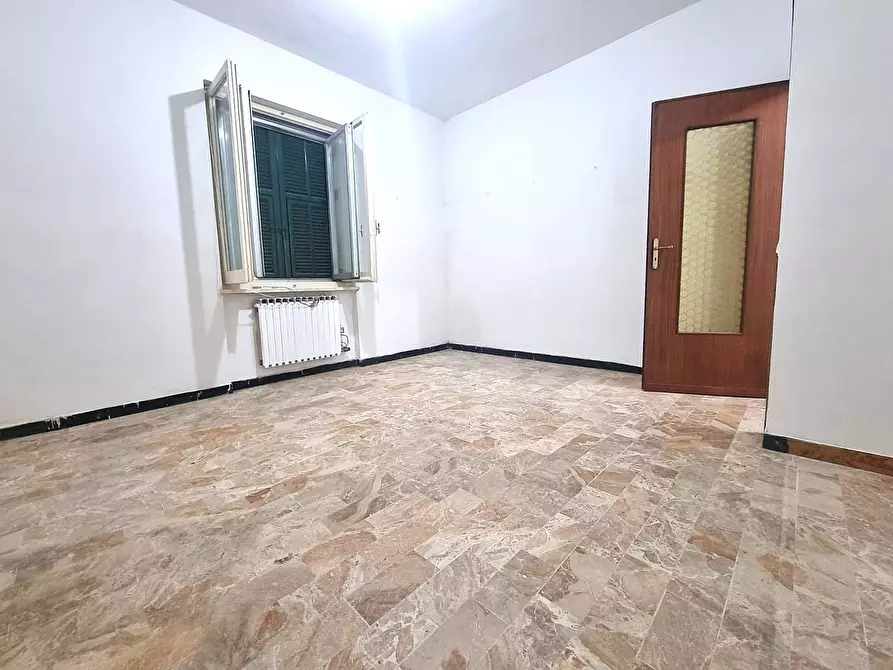 Immagine 11 di Appartamento in vendita  in Via Silvio Pellico a Orco Feglino