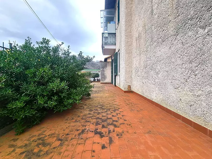 Immagine 10 di Appartamento in vendita  in Via Silvio Pellico a Orco Feglino