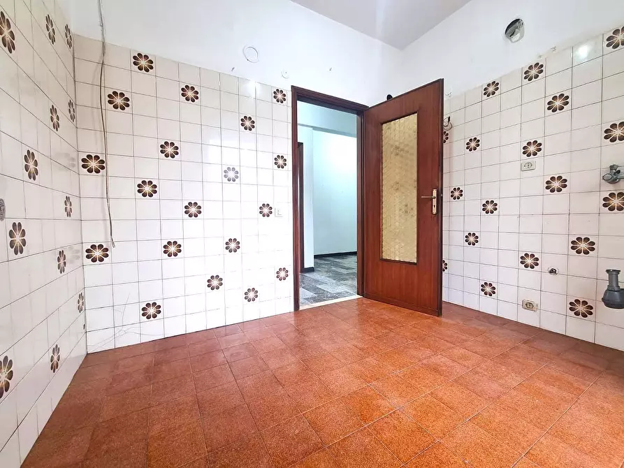 Immagine 8 di Appartamento in vendita  in Via Silvio Pellico a Orco Feglino