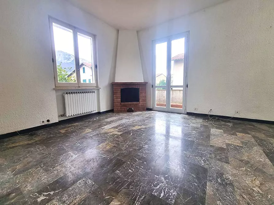 Immagine 2 di Appartamento in vendita  in Via Silvio Pellico a Orco Feglino