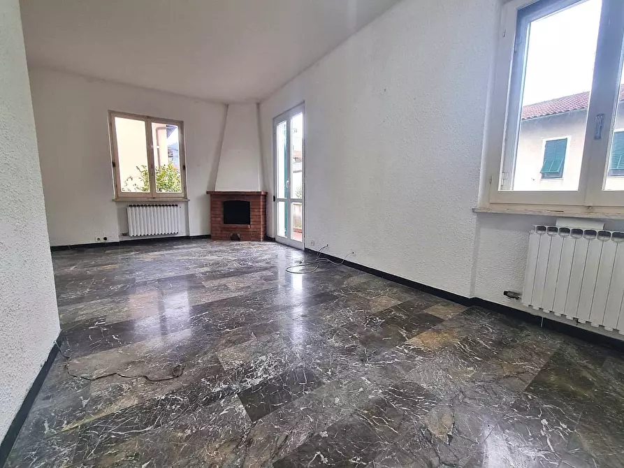 Immagine 5 di Appartamento in vendita  in Via Silvio Pellico a Orco Feglino