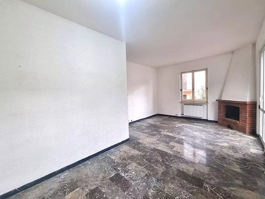 Immagine 4 di Appartamento in vendita  in Via Silvio Pellico a Orco Feglino