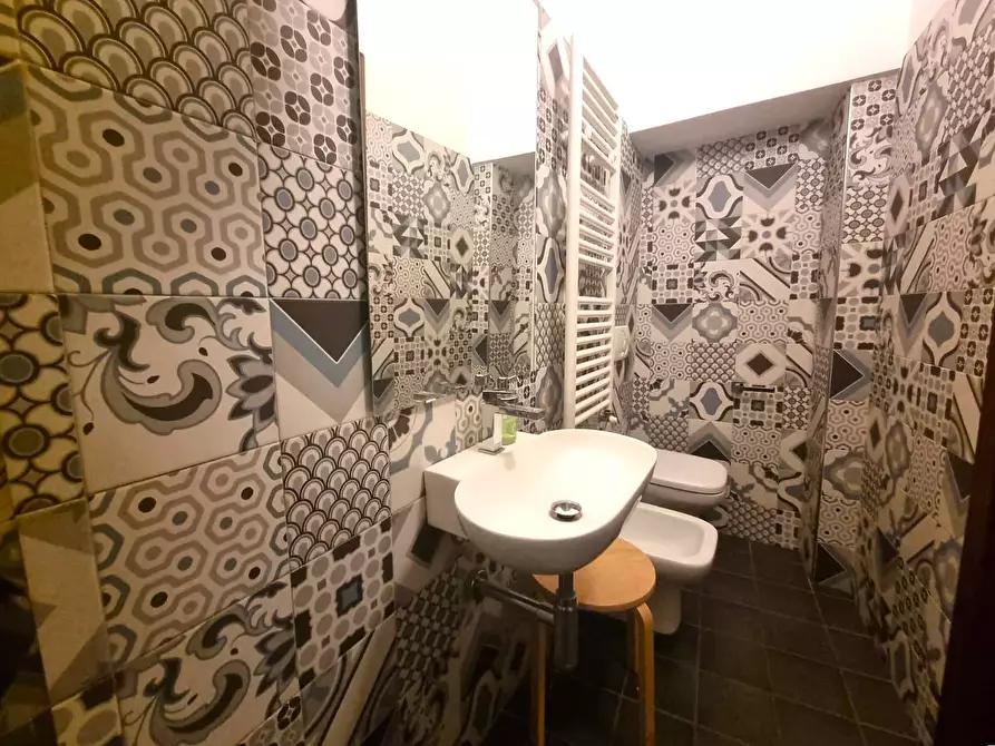 Immagine 12 di Appartamento in vendita  in Piazza Porta Testa a Finale Ligure