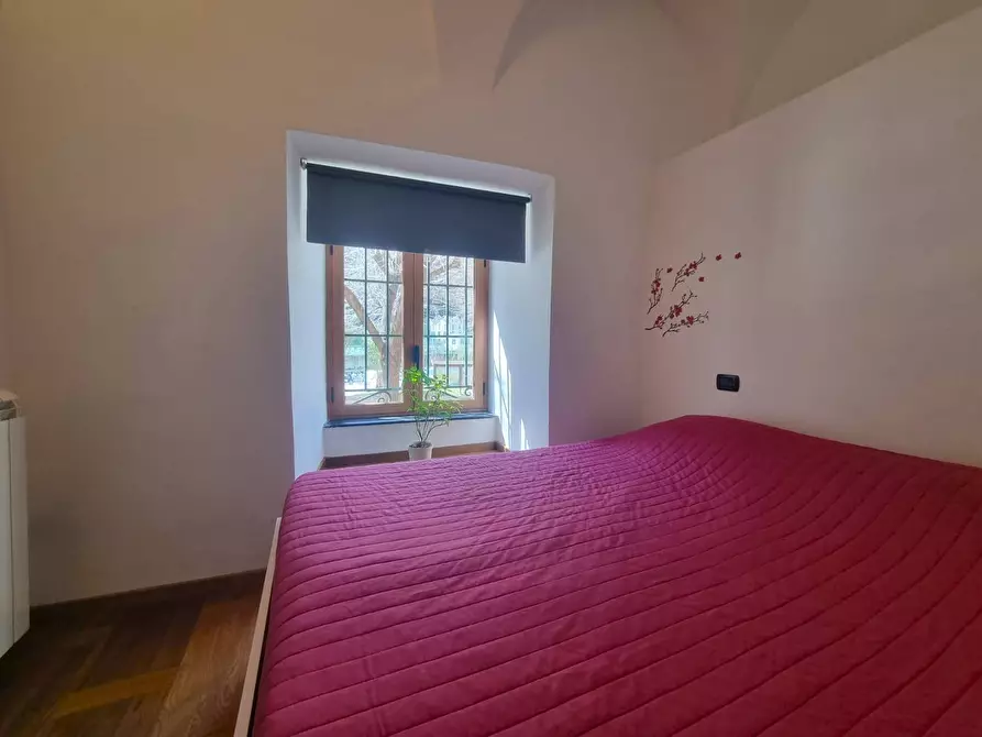 Immagine 11 di Appartamento in vendita  in Piazza Porta Testa a Finale Ligure