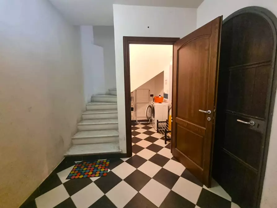 Immagine 14 di Appartamento in vendita  in Piazza Porta Testa a Finale Ligure