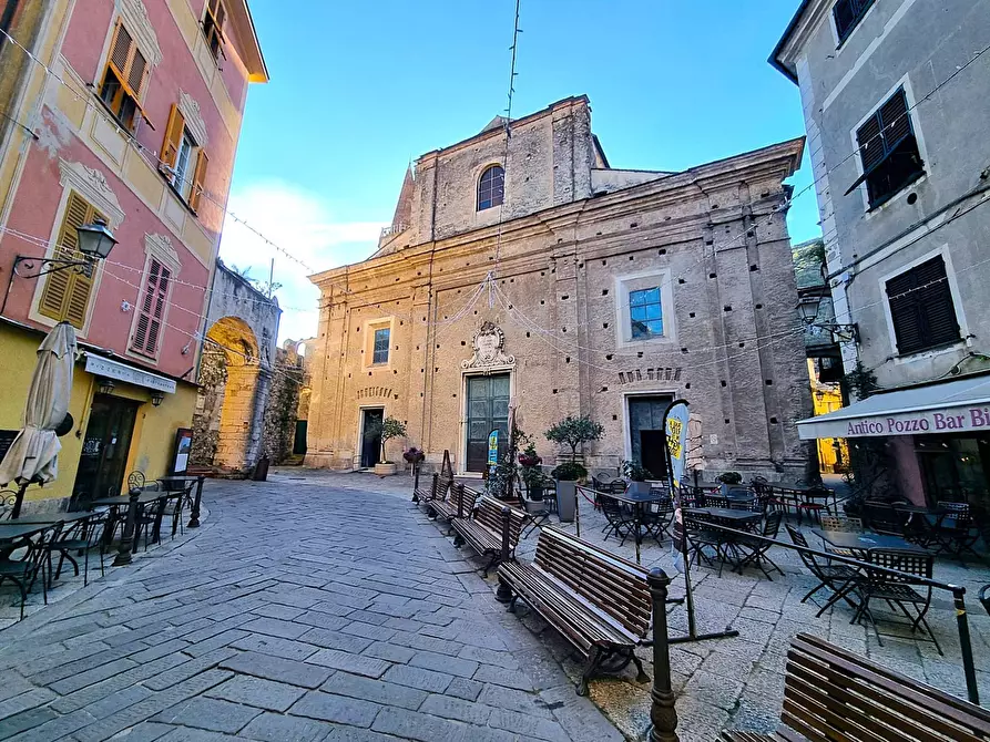 Immagine 28 di Appartamento in vendita  in Piazza Porta Testa a Finale Ligure