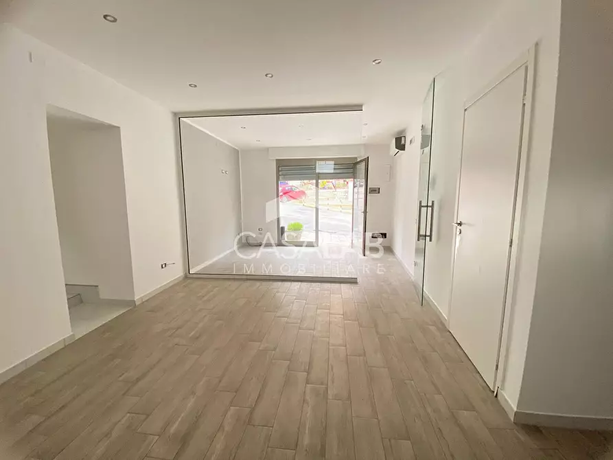 Immagine 3 di Appartamento in vendita  in Via Garibaldi a Carini