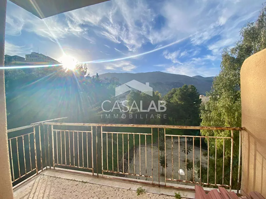 Immagine 11 di Appartamento in vendita  in Corso Italia a Carini