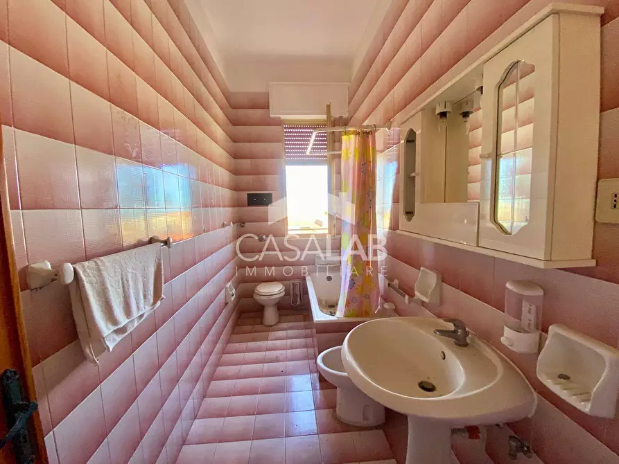 Immagine 14 di Appartamento in vendita  in VIA GIACOMO LEOPARDI a Carini