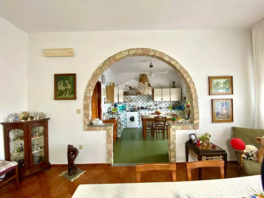 Immagine 8 di Villa in vendita  in Via Giacarta a Carini