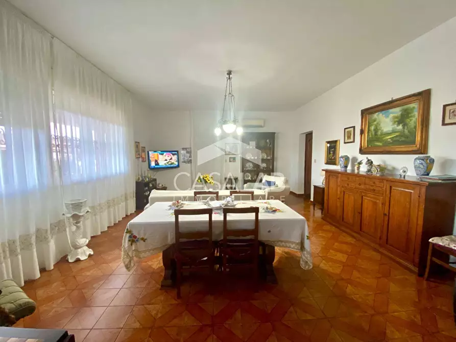 Immagine 6 di Villa in vendita  in Via Giacarta a Carini