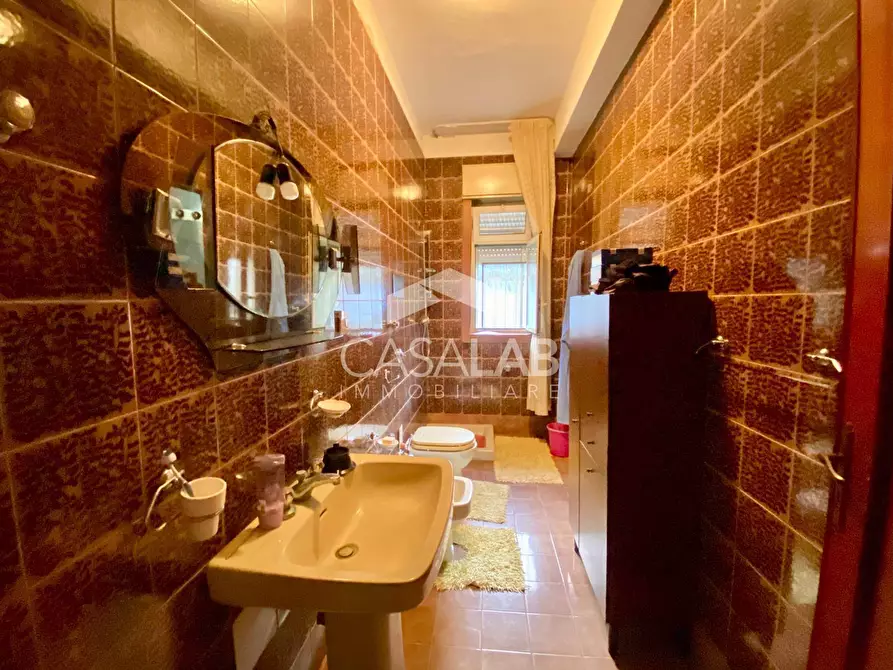 Immagine 19 di Villa in vendita  in Via Giacarta a Carini