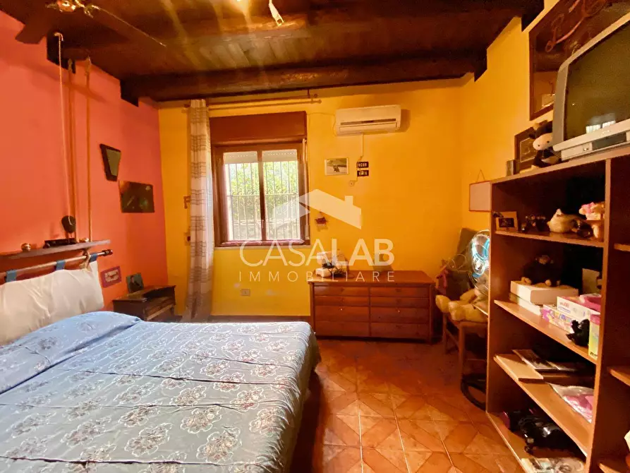 Immagine 15 di Villa in vendita  in Via Giacarta a Carini