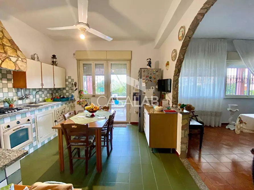 Immagine 9 di Villa in vendita  in Via Giacarta a Carini