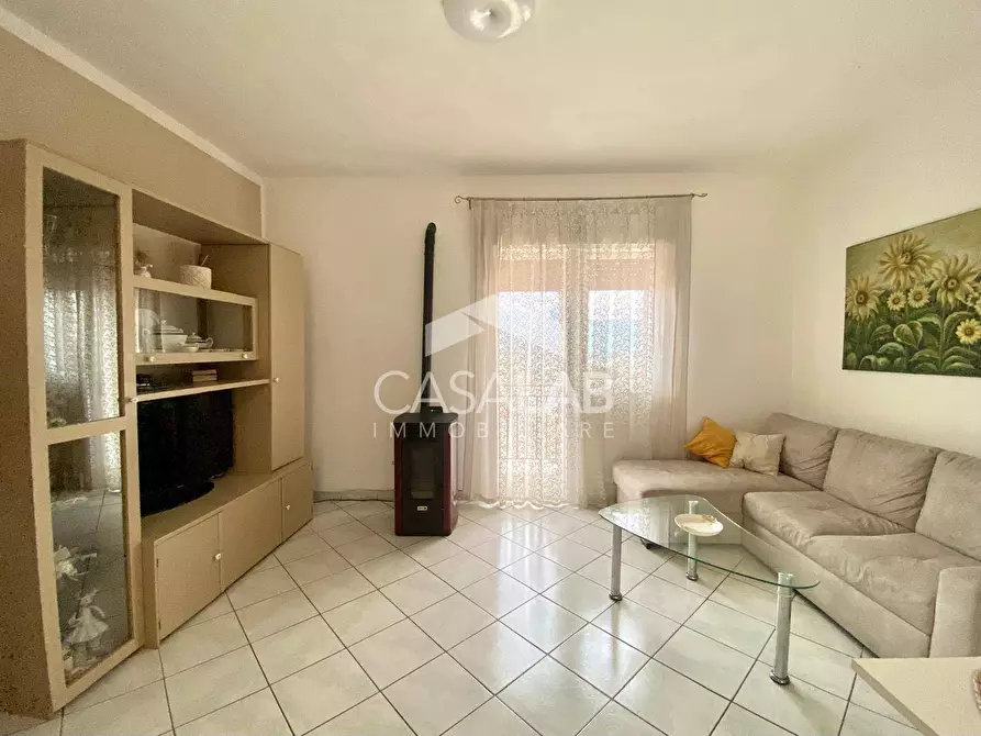 Immagine 5 di Appartamento in vendita  in Via Trento a Carini