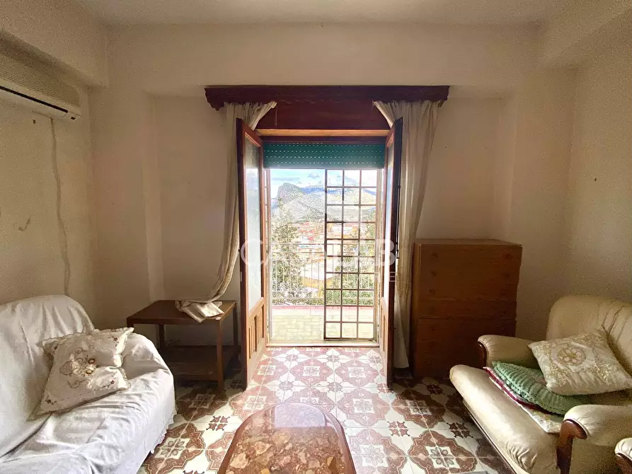 Immagine 4 di Appartamento in vendita  in Via Trento a Carini