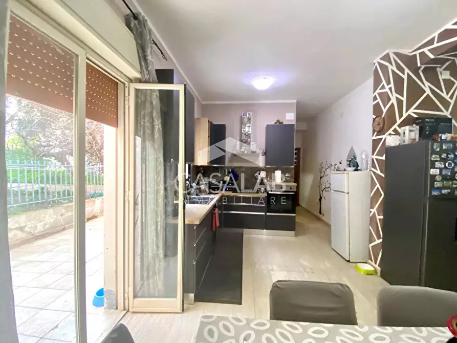 Immagine 5 di Appartamento in vendita  in via leopardi a Carini