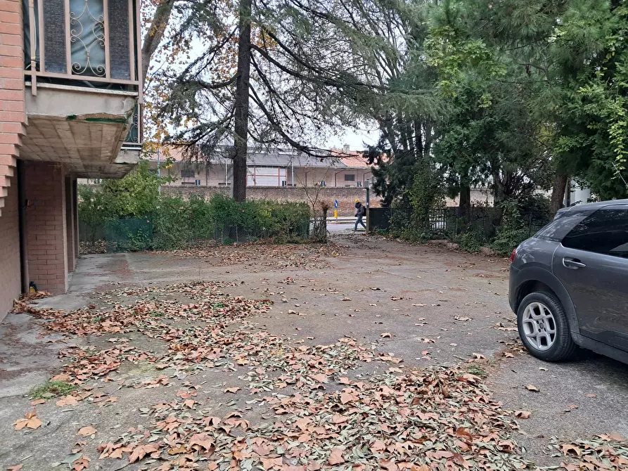 Immagine 20 di Box auto in vendita  in Via San Giacomo a Ferrara