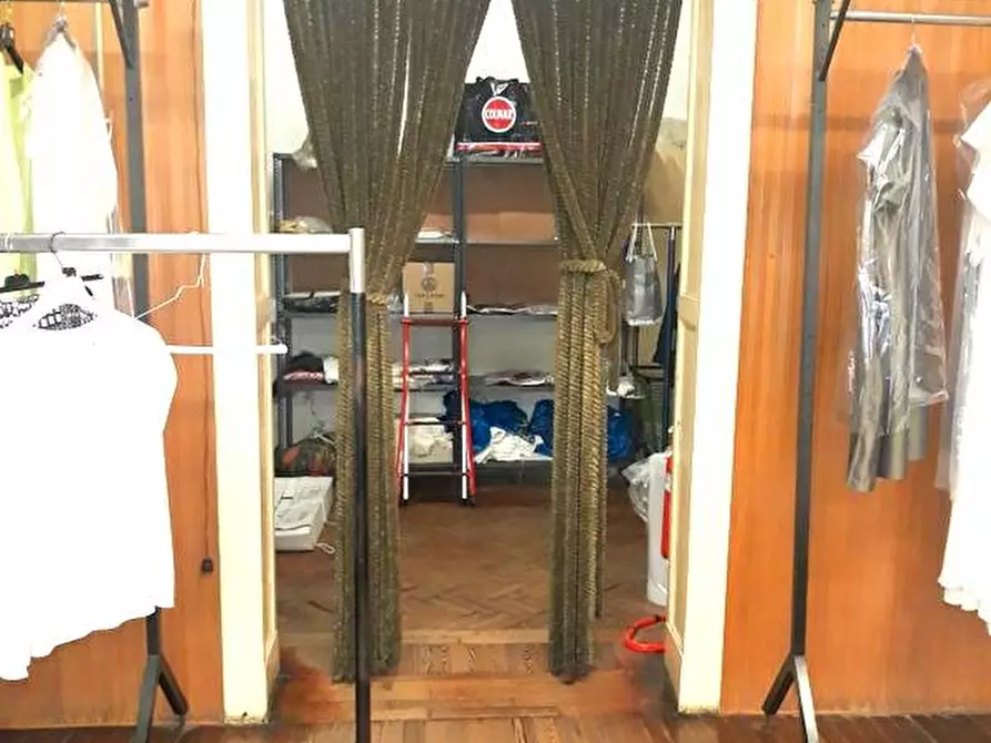 Immagine 20 di Attività commerciale in vendita  in Via De' Romei a Ferrara