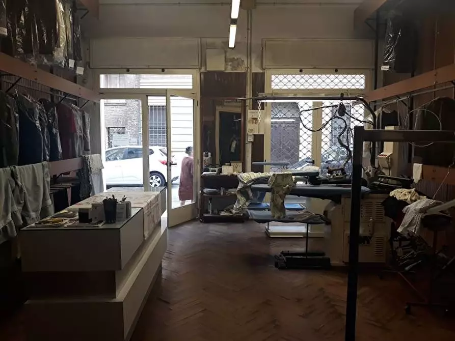 Immagine 25 di Attività commerciale in vendita  in Via De' Romei a Ferrara