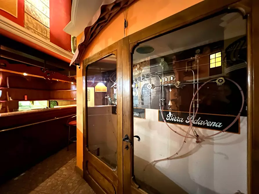 Immagine 21 di Locale commerciale in vendita  in Via Ortigara a Ferrara