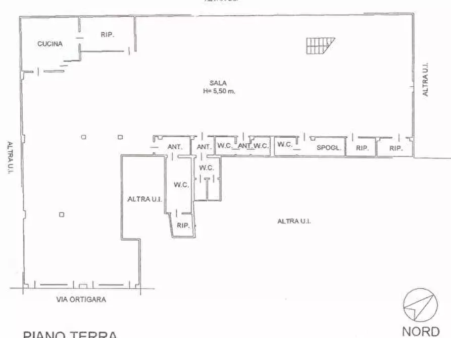 Immagine 22 di Locale commerciale in vendita  in Via Ortigara a Ferrara