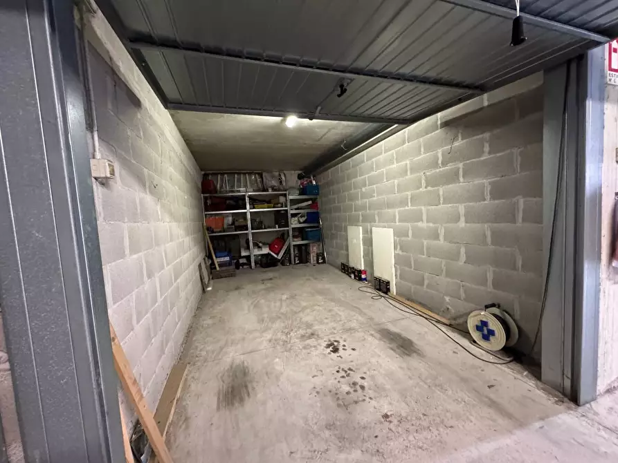 Immagine 22 di Box auto in vendita  in Via Giuseppe Fabbri a Ferrara