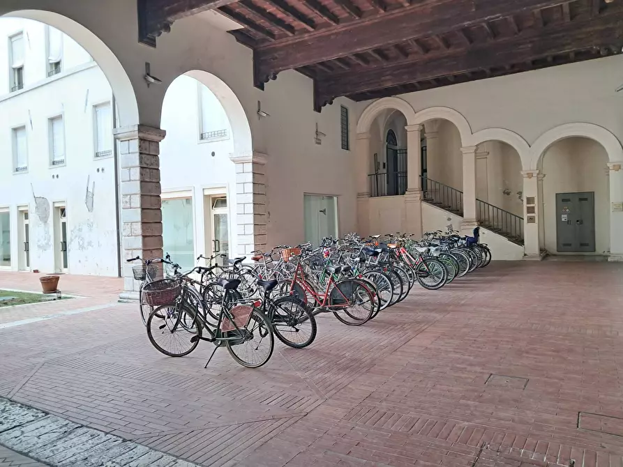 Immagine 20 di Appartamento in vendita  in Via Giuseppe Garibaldi a Ferrara