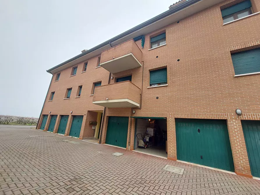 Immagine 28 di Appartamento in affitto  in Via Giovanni Ranuzzi a Ferrara