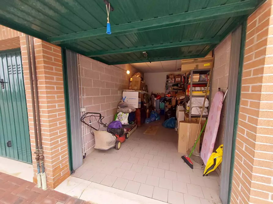 Immagine 29 di Appartamento in affitto  in Via Giovanni Ranuzzi a Ferrara