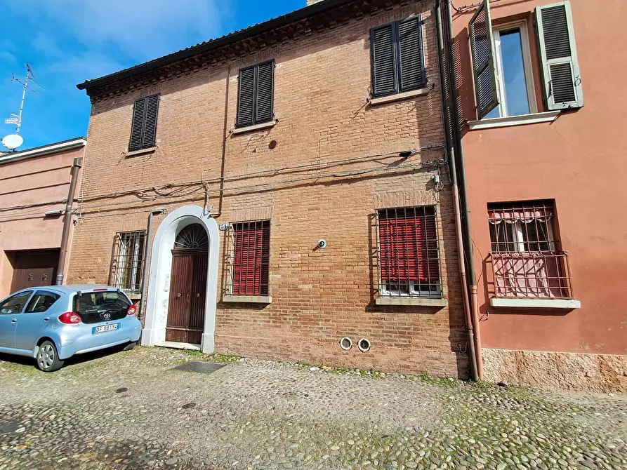 Immagine 25 di Appartamento in vendita  in Via Beatrice II D'este a Ferrara