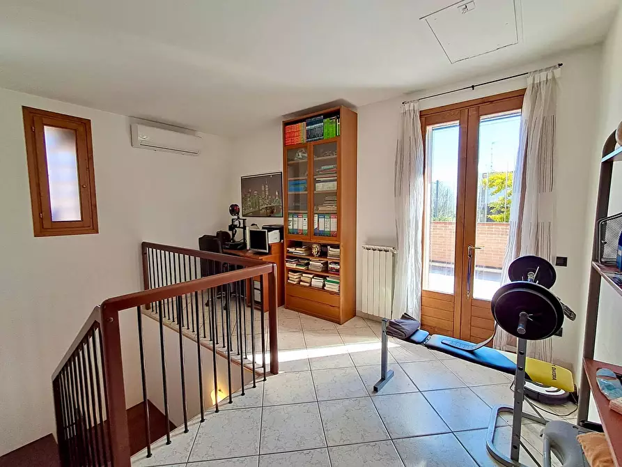 Immagine 27 di Villa in vendita  in Via Acquedotto a Ferrara