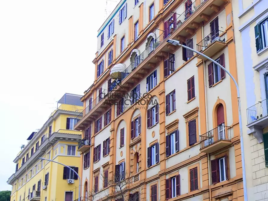 Immagine 24 di Appartamento in vendita  in Via Albalonga a Roma