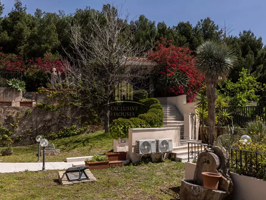 Immagine 8 di Villa in vendita  a Messina