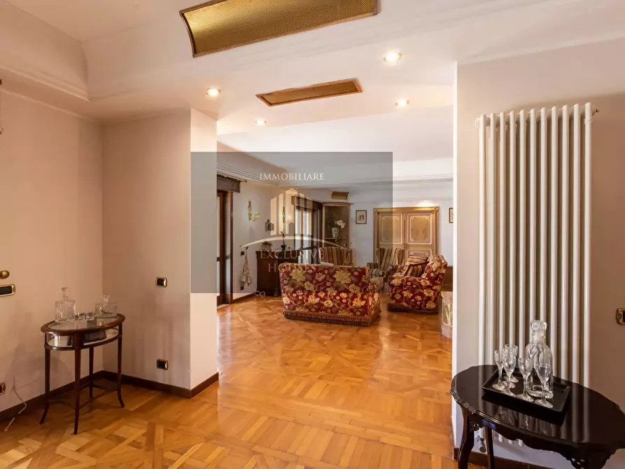 Immagine 14 di Villa in vendita  a Messina