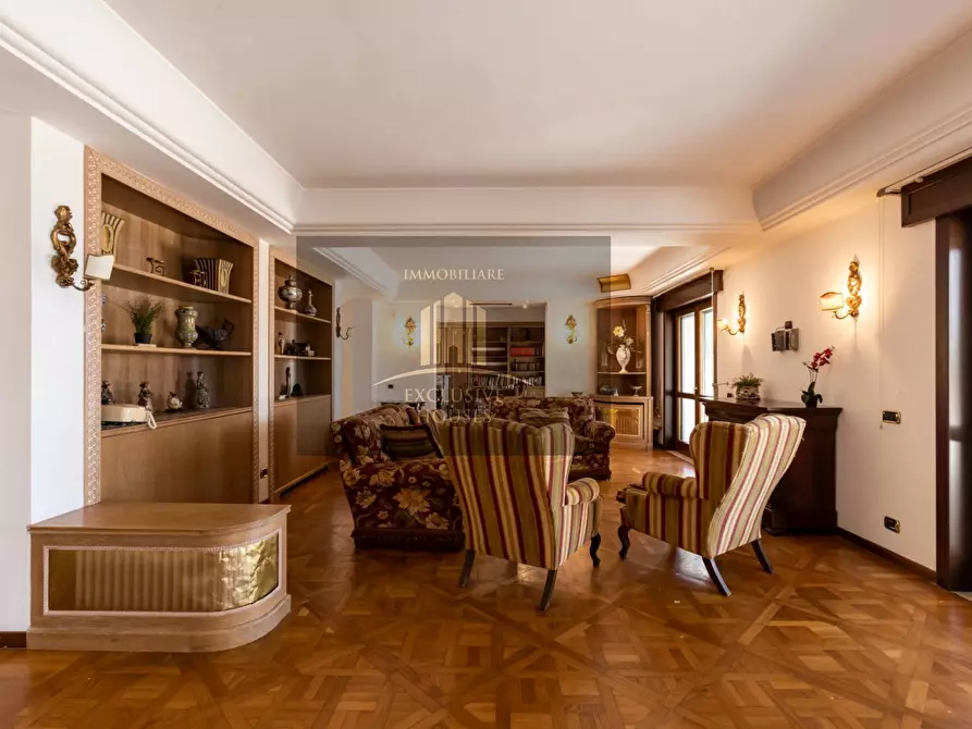 Immagine 22 di Villa in vendita  a Messina